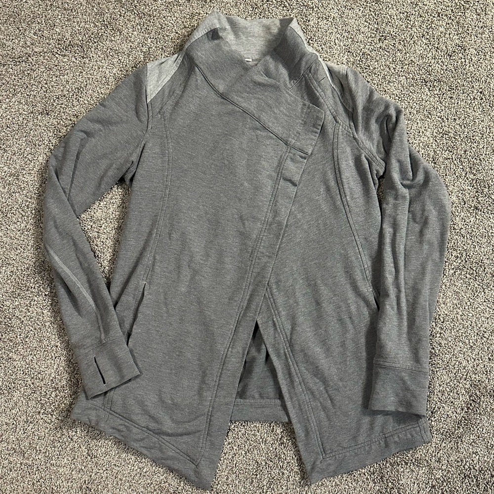 Lululemon cardigan size 4